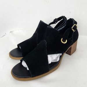 Chic Black Women's Sandals with Gold Accents